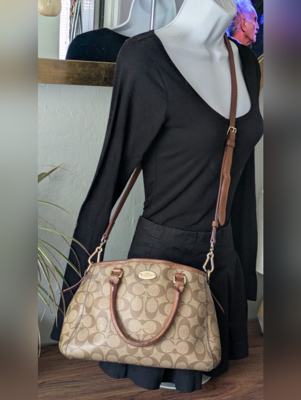 Coach Margo Carryall Signature Satchel Bag.